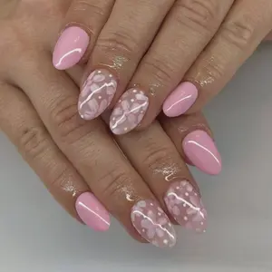 Press-on French tip almond false nails with flower design, glues onto nails, for women