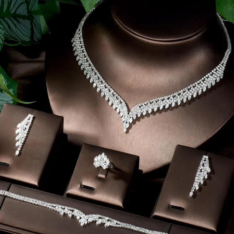 Women's Elegant Rhinestone Decorated Jewelry Set, Exquisite Trendy Necklace & Earrings & Ring & Bracelet, Chic Jewelry Set for Party & Wedding, Necklace And Earring Set