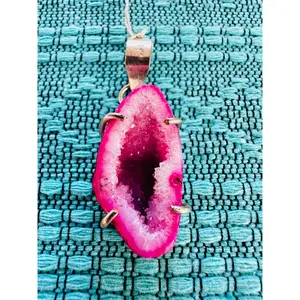 Agate pink