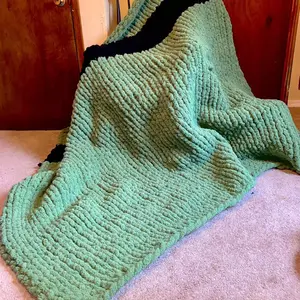 Queen Chunky Knit Blanket