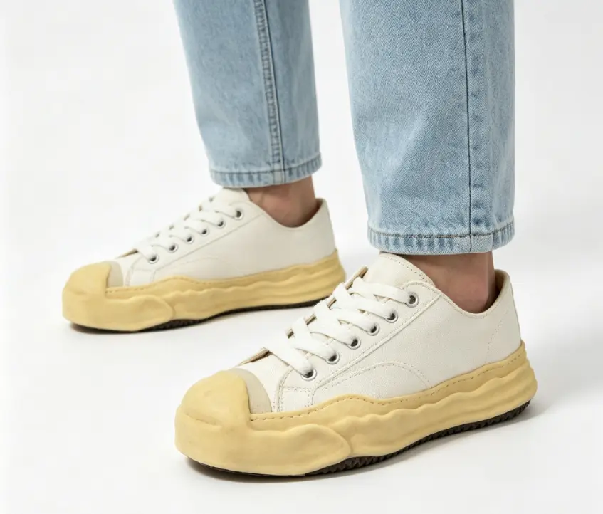 Distressed Off-White Canvas Shell-Toe Sneakers with Cream Wavy Melted Platform - Retro Street Skate Collectible Sports Shoes