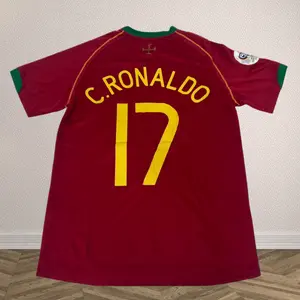 2006 Home Red No. 17 Cristiano Ronaldo No. 7 Classic Jersey