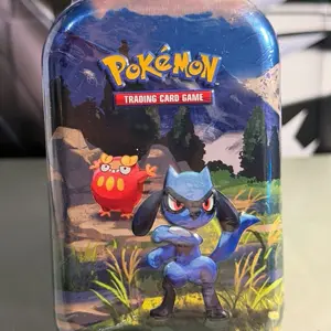 Ascended  heroes mini tins