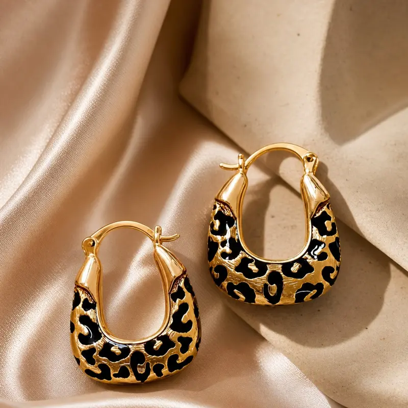 Women's Leopard Print U-Shaped Earrings, Leopard Print Jewelry, Animal Print Earrings, Casual Style, All-Season Wear, Unique Design, Lightweight Luxury Feel, Perfect Gift Idea, Statement Earrings, Fashion Earrings, Fashionable Earrings