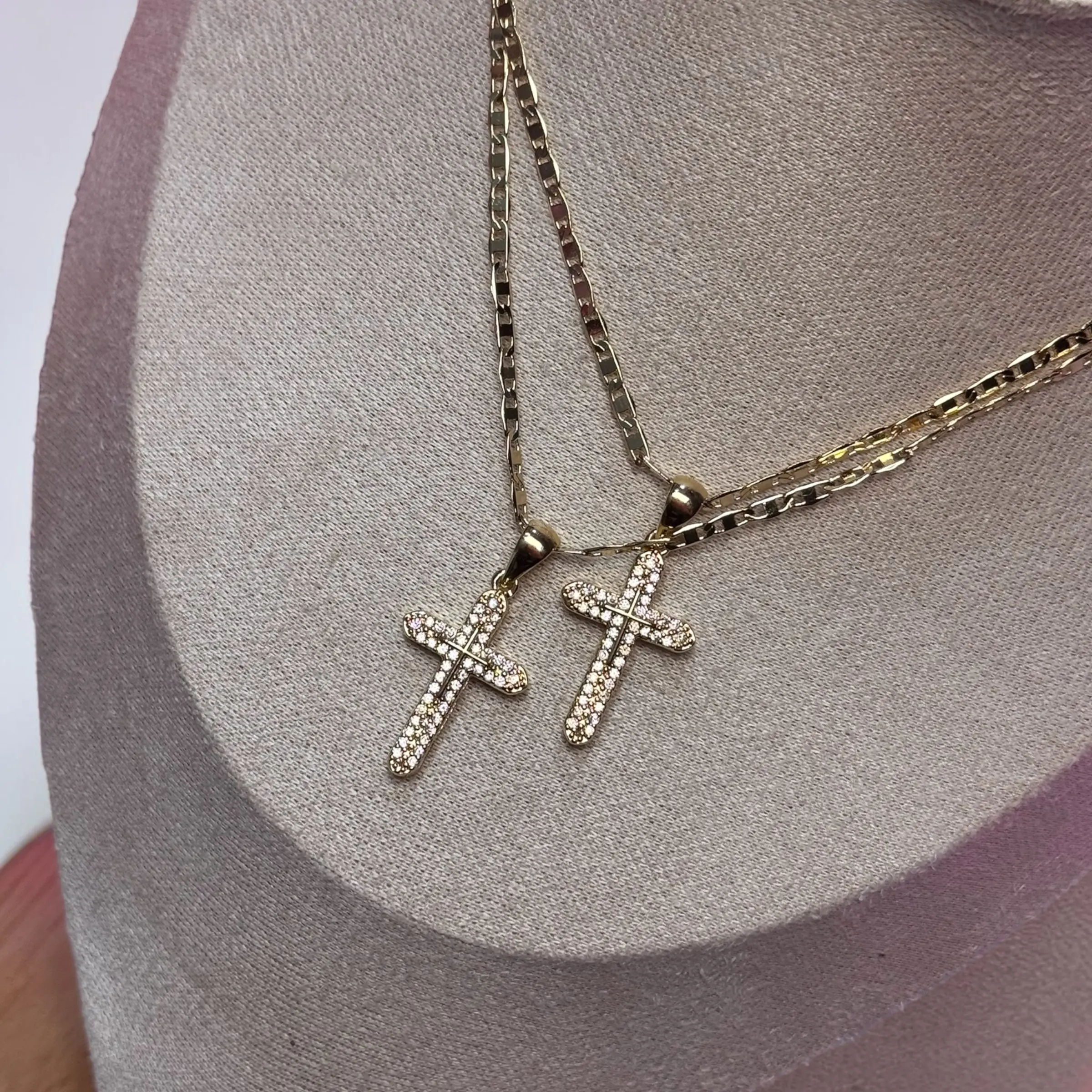 Cross Necklace *simple diamond*