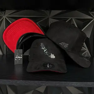 Veracruz México SnapBack hat-black/red suede