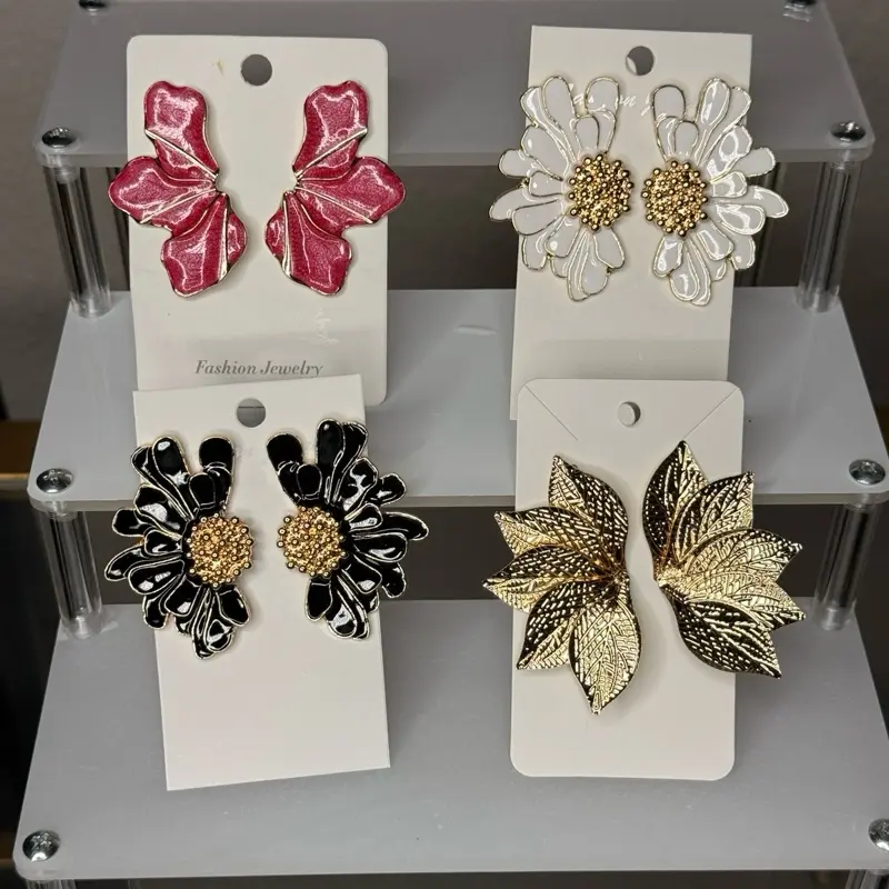 4 pairs high non tarnishable retro earrings 4 pairs high non tarnishable retro earrings