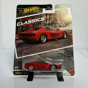 Hot Wheels Premium Car Culture Modern Classics Ferrari Testarossa Red