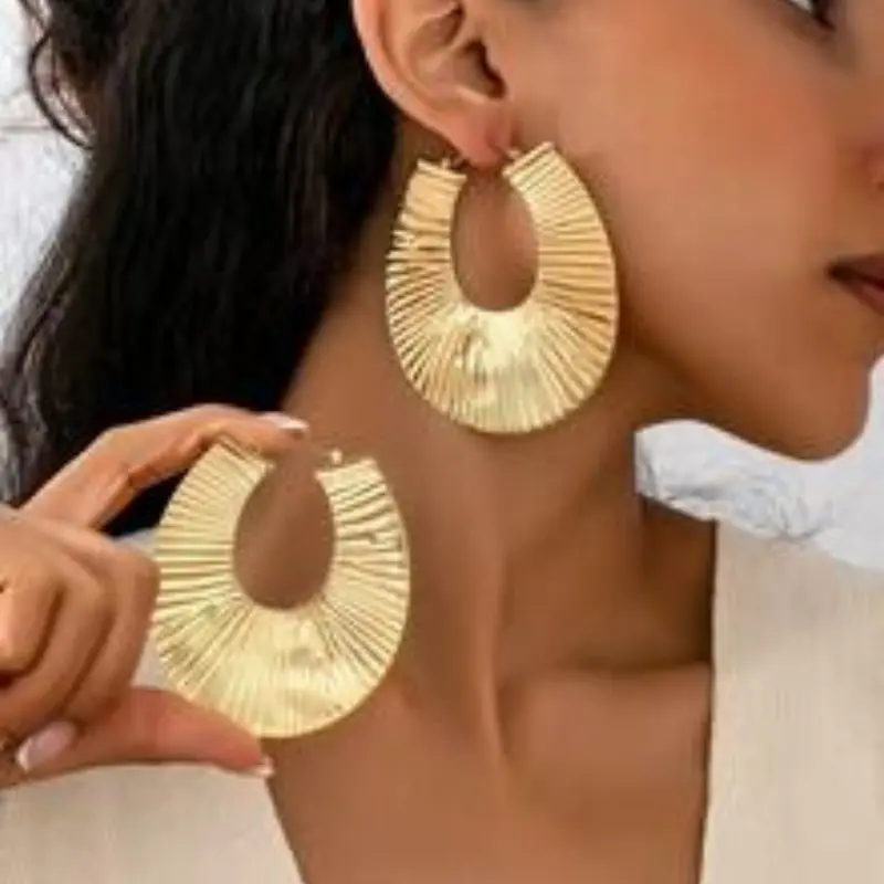 Minimalist Vintage Exaggerated U-Shaped Textured Hoop Earrings, Stylish and Elegant Jewelry Accessory for Daily and Party Wear, Fashionable Jewelry Accessories