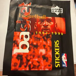 Upper Deck 1997-98 sticker pack