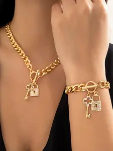 Women's Fashion Lock & Key Pendant Chain Bracelet & Necklace (2pcs) Matching Jewelry Set, with Rhinestone Decor, Fashion Jewelry for Party, Daily Clothing Decor, Trendy All-match & Exquisite Jewelry for Birthday Gift