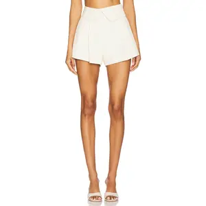 Line & Dot Veni Short in Ecru