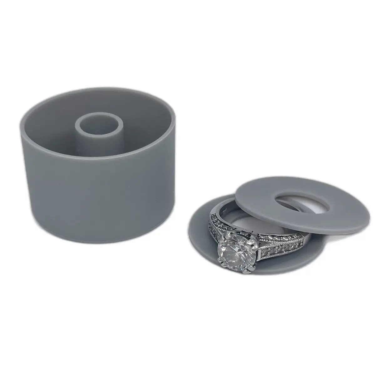 Silicone insert/liner for Lion Latch with dividing discs to prevent necklace tangles Adjustable Clasp Silicone insert/liner for Lion Latch with dividing discs to prevent necklace tangles Adjustable Clasp