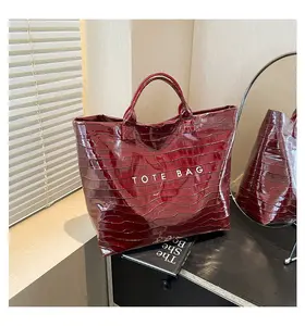 2026 Spring Must-Have Red Croc Tote, Strong Waterproof PVC Shoulder Fashion Bag, Designed for the Modern Woman Who Needs One Bag for Office, Errands & Vacations