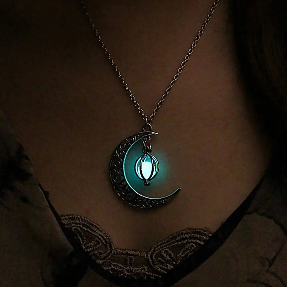 Glowing Moon Pumpkin Creative Necklace Halloween Womens Choker Alloy Necklace for Neck Chains Perfect Gift for Halloween Parties Stylish and Unique Design Illuminate Your Look initialnecklace cross necklace cuban link chain