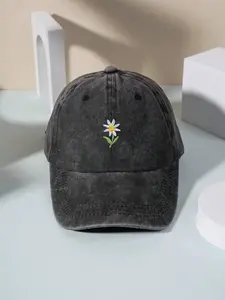 Daisy Embroidered Baseball Cap - Stylish & Lightweight Design for Spring and Outdoor Adventures