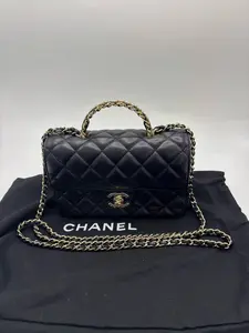 Pre-owned CHANEL 23A Black Crystal Handle CF Large Mini (Chip Version) Size: 19 × 12 cm Accessories: Dust bag