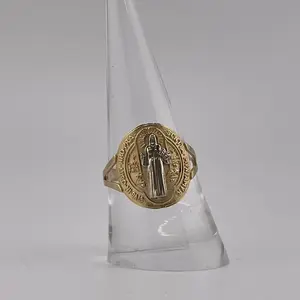 Anillo de san benito size 8 14k