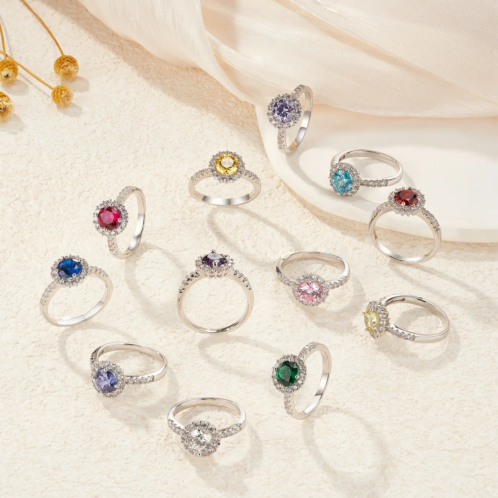 Zodiac rings - an exquisite choice that combines fortune, love, tarot and personality traits, Ideal gifts for birthdays and Christmas to give to friends and relatives.