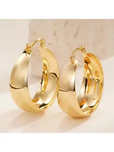 Hypoallergenic stainless steel earrings, 18K gold-plated, fade-resistant, comfortable and versatile, simple and elegant. High-quality fashionable earrings for women, suitable for daily wear or party occasions, an exquisite gift for women.