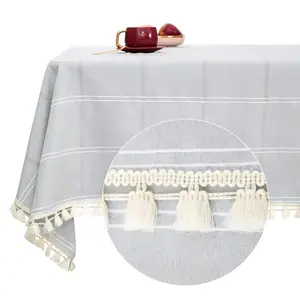 Deconovo Christmas Decorations Tablecloths Oblong Poly-Cotton Blend Tassel Waterproof Fade Resistant Table Cover For Outdoor Picnic 54 by 72 Inch Green