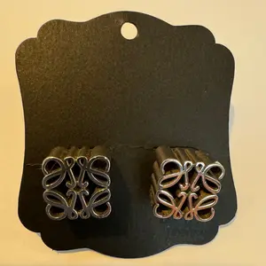 Pre-owned Loewe Anagram Stud Earrings in Silver Tone