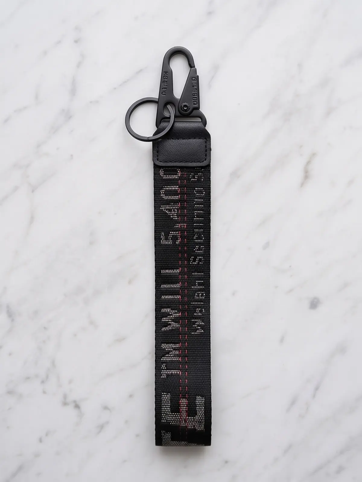 Car Keychain with Fabric Wrist Lanyard, Durable Unisex Key Ring for Car Keys, Wallets, Bags and Jeansv