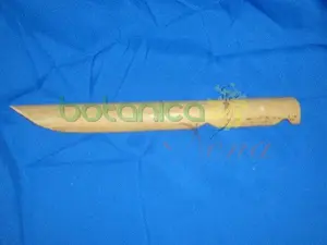 Cuchillo de Bamboo  - Caña Brava - Nana Buruku 11"H Aproximado