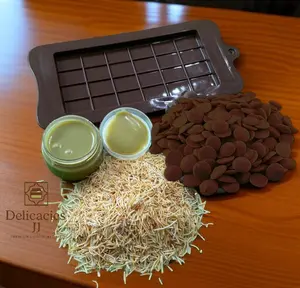 Dubai Chocolate Medium DIY Kit - Create Your Own Chocolate Treats with Kataifi & Pistachio Cream - Includes Shredded Ingredients & Chocolate Mold
