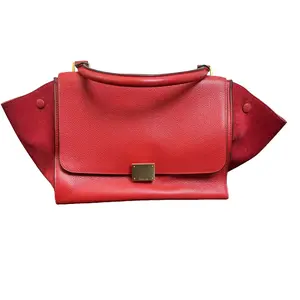 Pre-owned Celine cowhide leather TOP HANDLE BAGS Trapeze Series Bright Red Grained Calfskin & Suede Swing Bag Hand & Shoulder Commuter Bag with Iconic Square Metal Clasp and Flap Closure