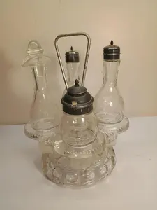 Antique EAPG Cruet Caddy Stand With 4 Etched Glass Condiment Bottles