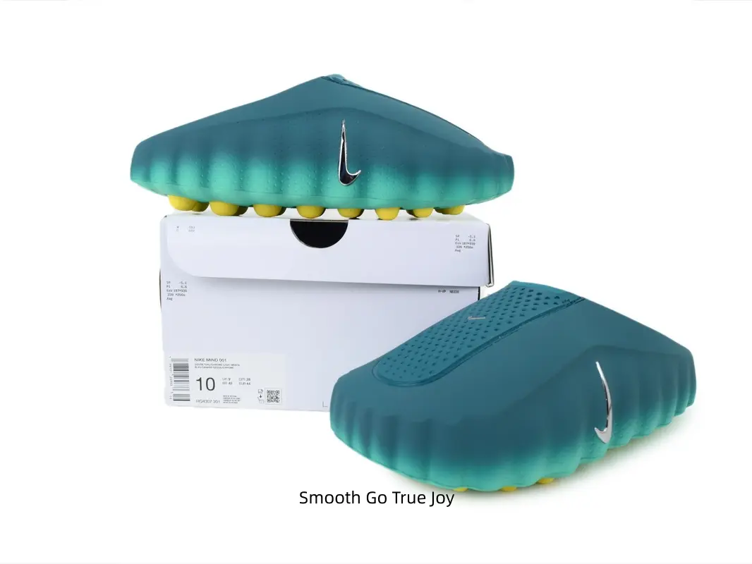 Men Dark Teal Gradient Closed Toe Mule Slides with Yellow Sole, Retro Streetwear EVA Massage Cushion Clogs, Non Slip Cloud Recovery Slip On Footwear For Daily Hip Hop Outfits & Gym