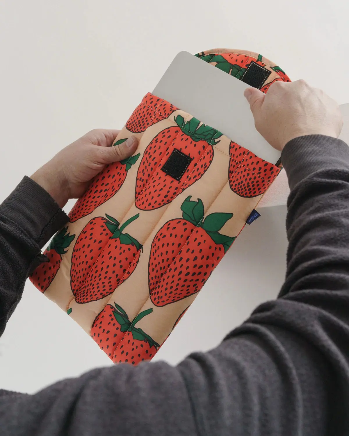 Baggu Puffy 8" Tablet Sleeve- Strawberry