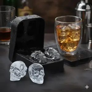 Reusable Silicone Ice Ball Molds with Lids, Whiskey Ice Cube Trays Easy Release, Large Capacity Ice Maker for Refrigerator, Home Bar Party Drink Tools, Durable Cold Beverage Storage Container, Home Bar Accessories