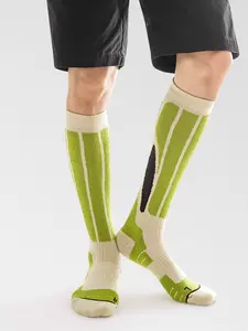 1 Pair Skiing & Hunting Socks, Khaki Merino Wool Thermal Socks - Rugged Non-Slip Knee-High with Arch Support - Warmth Locking, Shape Retention - For Winter Outdoor Adventure EU39-44