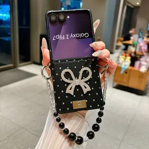 Side-clasp & Diamond-Pattern Rhinestone Bow Phone Case for Samsung Galaxy Z Flip 5/6/7/7FE - Vintage Cute Style, Fashionable Protective Cover with Unique Design for Daily Use