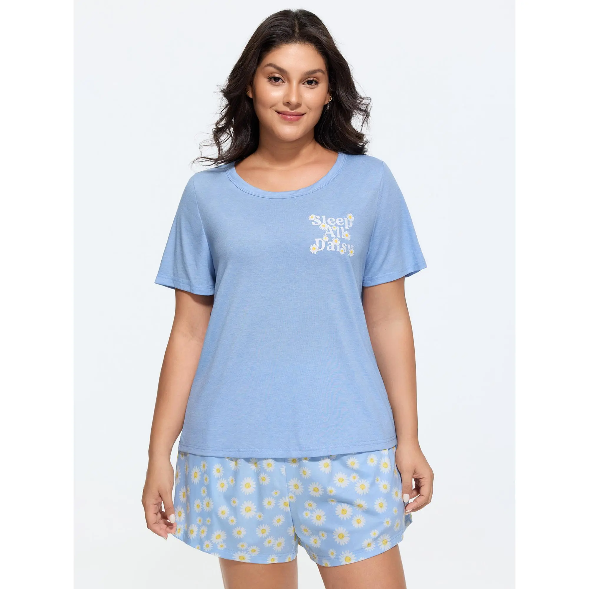 BloomChic Plus Size Supersoft Ditsy Floral Pajama Set, Smocked 2-Piece Sleepwear with a Hidden Pocket, Plus Size Sets,Summerfinds