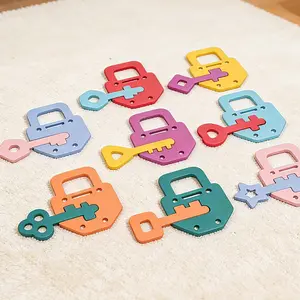 Montessori Lock & Key Pairing Toy, Early Education Cognitive Training Game, 8 Shapes + Colorful Locks, Hand-Eye Coordination, Stem Toy
