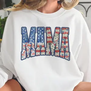 Vintage USA Mama Sweatshirt Retro Mama Floral Flag Graphic Tee Patriotic Varsity Mom Gift Pullover 4th of July T-Shirt Mother's Day Mom Sweater Womens Casual Sublimation Crewneck