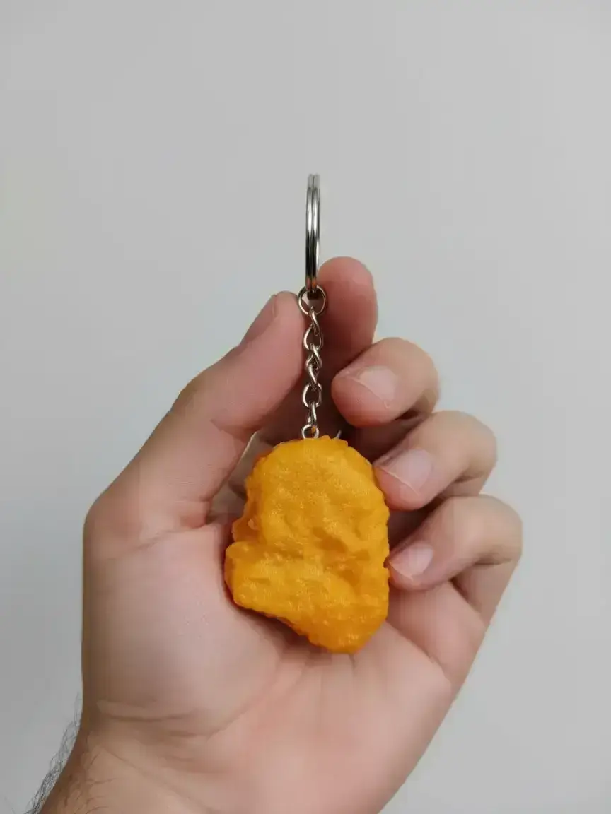 1 pc Cute Cartoon Artificial Chicken Nugget Decor Keychain, Funny Chicken Nugget Pendant Keychain, Funny Keychains, Keychain Charm for Men and Women, Creative Small Gifts, Holiday Accessories, Keychain For Bags
