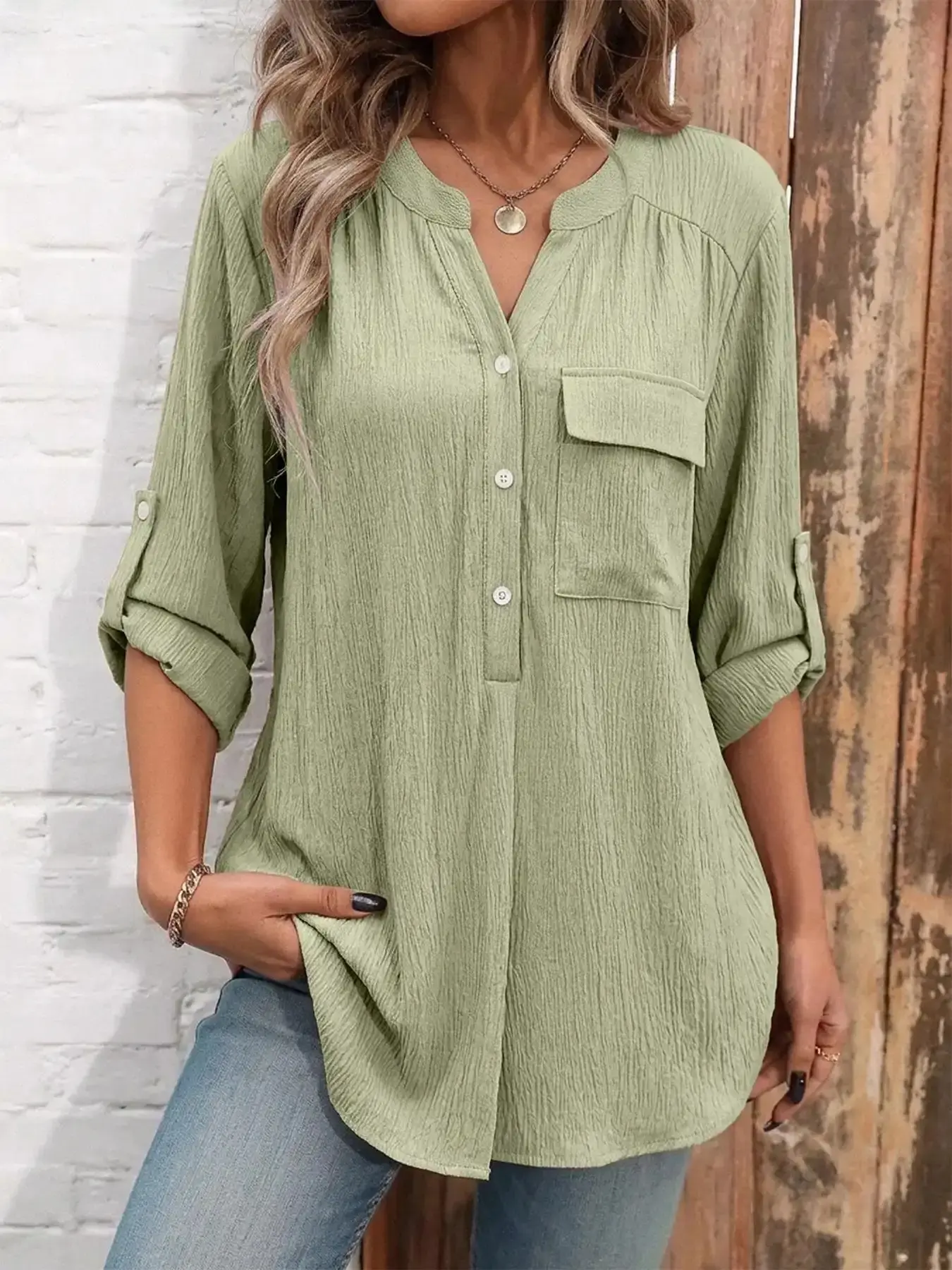 Plus Size Women's V Neck Cargo Style Blouse with Pockets, Casual Roll-Up Sleeve Design Daily Comfort Top, Street Style Multipurpose Easy Fit Flattering Silhouette Curve Friendly, Wardrobe Essential Modern Cut
