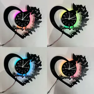 Vintage Vinyl Record Wall Clock, Love Retro Vinyl Wall Clock, Valentine's Day Decor, Home Decor, Silent Heart Design, Illuminated Clocks, Perfect Valentine's Day Gift, Suitable for Bedroom Living Room, For Valentine's lovers, Gift for him/her