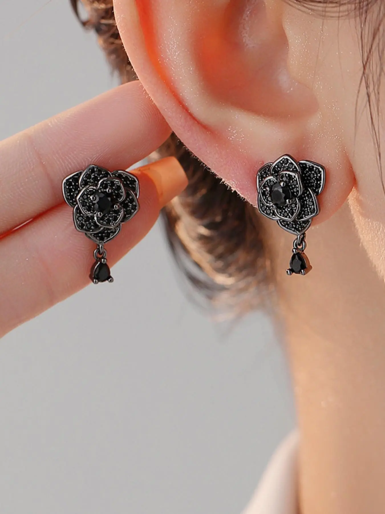 Black Camellia Earrings Elegant Women's Sparkling Drop Dangle Dangling Earrings Copper Artificial Zirconia Rose Flower Earrings Everyday Date Accessories Birthday Anniversary Gifts