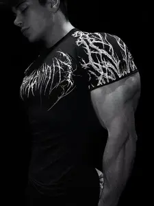 Men's Gothic Thorn Print Gym T-Shirt, Sporty Geometric Design, High Elasticity Quick-Dry Breathable Fabric, Slim Fit for Fitness Enthusiasts