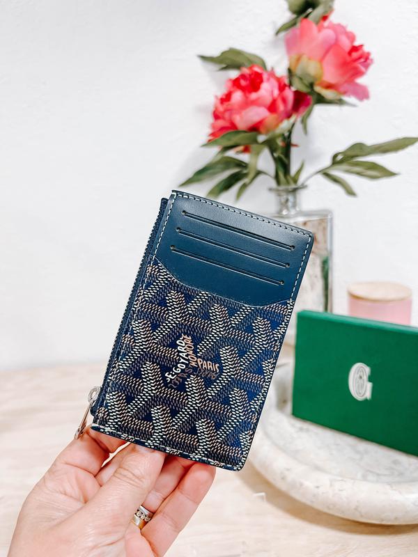 Pre-owned Goyard Coated Canvas and Leather Small Leather Goods BNIB Navy Blue Zipper Top Card Holder with Versatile Design for Card Organization
