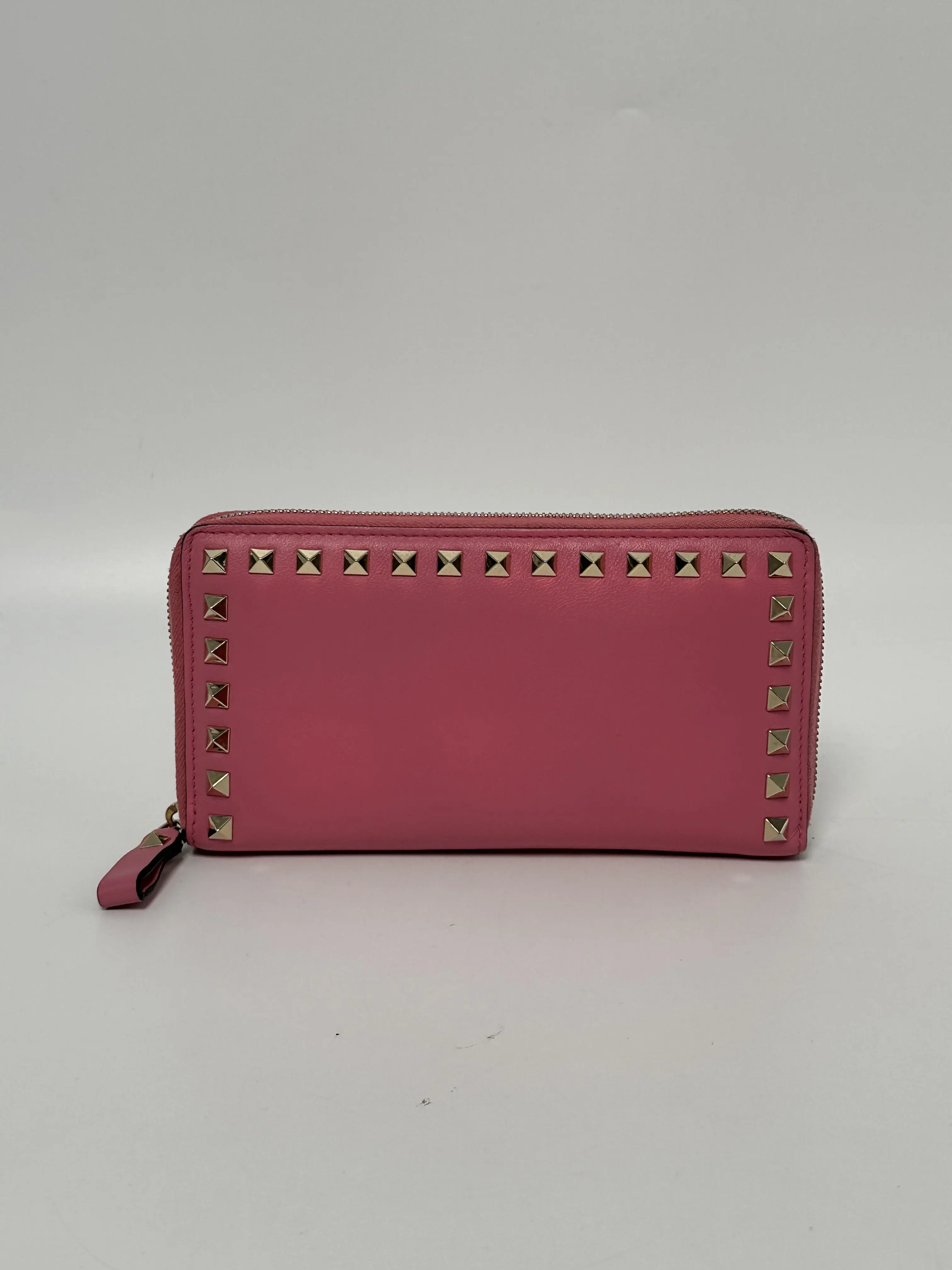 Pre-owned Valentino leather wallet Garavani Rockstud Zip Around Long JD157VL