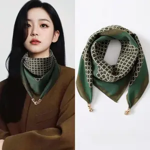 Luxury Magnetic Triangle Neck Protection Scarf for Women in Autumn and Winter New Cotton and Linen Scarf High-end Neck Scarf ﻿