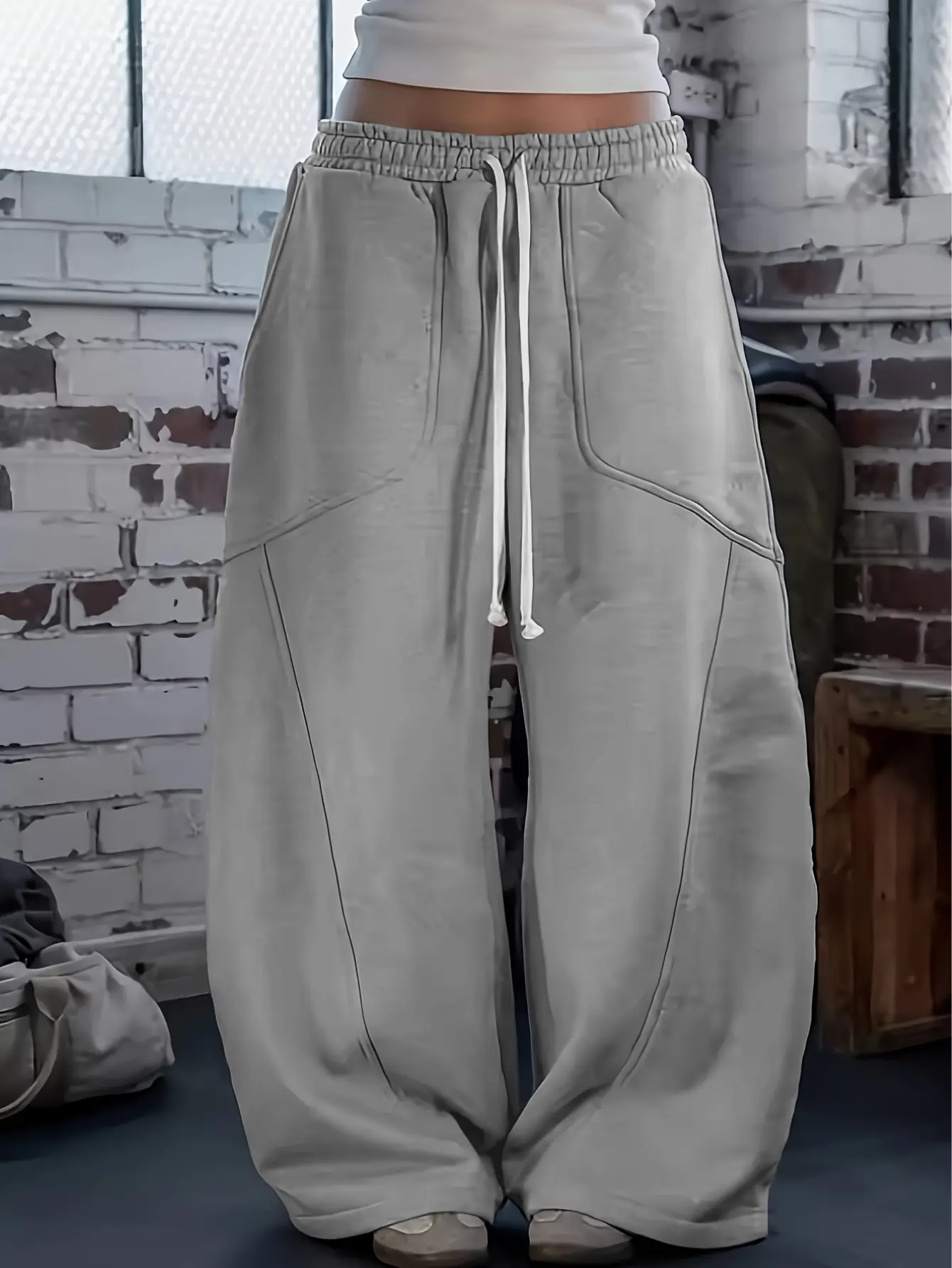Unisex retro washed low-rise drawstring wide-leg pants with 3D cut, casual curved-cut design