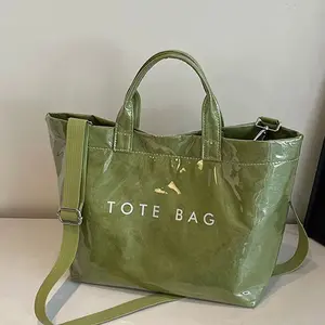 Green Tote Bag with Adjustable Strap and Durable Design