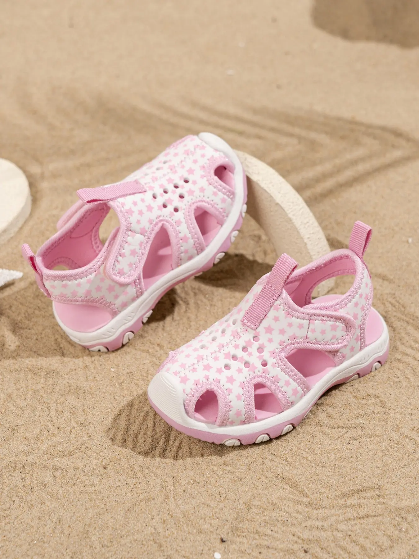 Summer Trend Baby Sandals, Kids Shoes, Breathable Closed-Toe Beach Shoes, Easy-Wear Velcro Strap, Anti-Slip Casual Cool Footwear for Babies